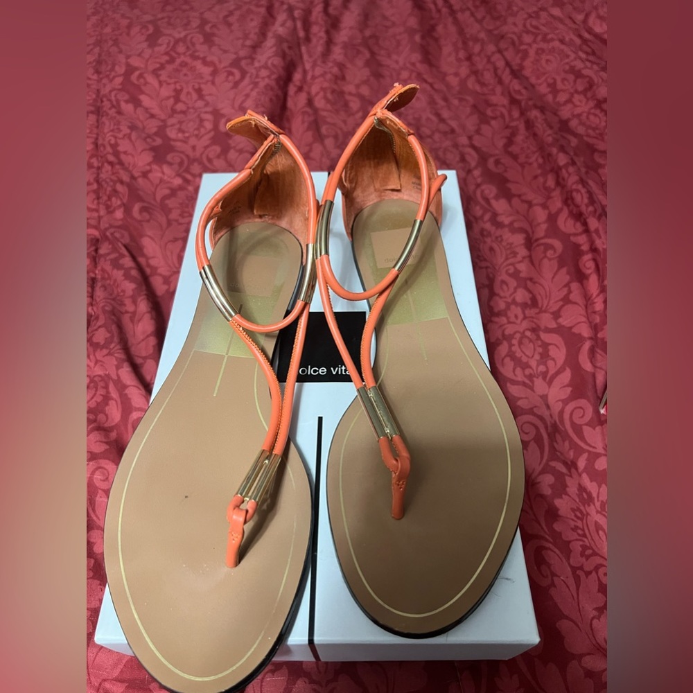 Size 8.5 coral & gold Dolce Vita sandals.